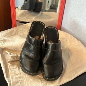 Born Clogs black leather good condition size 8